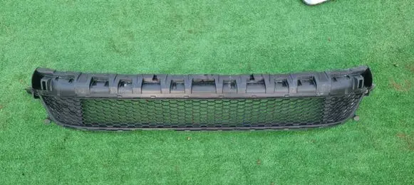 Renault Trafic III (X82) Front bumper lower grill 622344919R