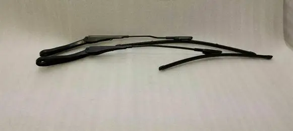 BMW 1 F20 F21 Windshield/front glass wiper blade 7239521 7239522