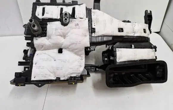 KIA Sportage Interior heater climate box assembly 97200-F1440