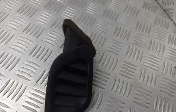 Mitsubishi Space Star Dashboard air vent grill cover trim MR773199