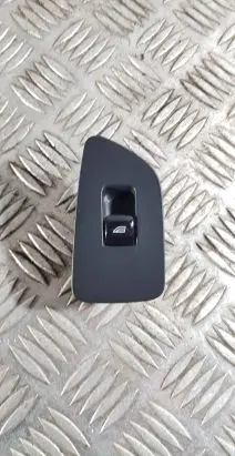 Volvo XC90 Electric window control switch 31376458