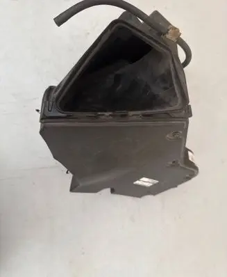 Audi A4 S4 B8 8K Air filter box 8K0133837B 8K0133843D 4011031B