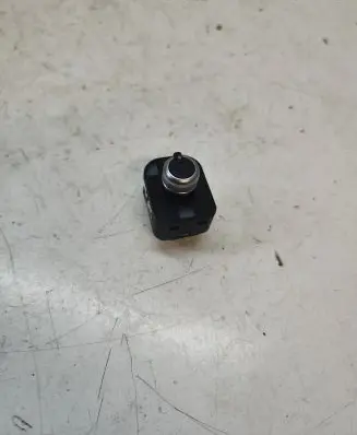 Audi A3 S3 8V Wing mirror switch 8v09595650