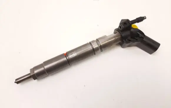 Mercedes-Benz Sprinter W906 Fuel injector A6420700587 070212