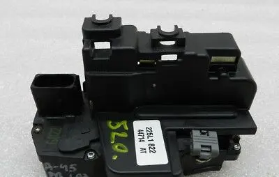 Chevrolet Captiva Front door lock 94551317