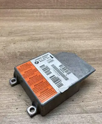 BMW 5 E39 Airbag control unit/module 8372521