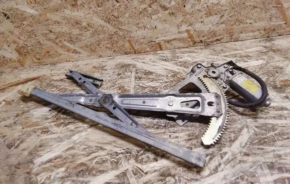 Nissan 240ZX, 280ZX, 300ZX Front door window regulator with motor 8073130P00