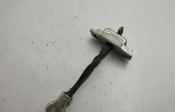 Toyota Yaris Front door check strap stopper