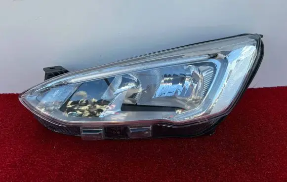 Ford Focus Headlight/headlamp JX7B-13W030-VD