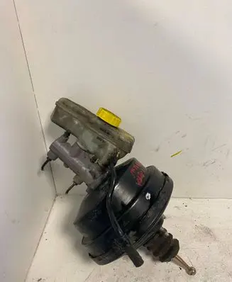 Volkswagen Golf IV Brake booster 1J2614105D
