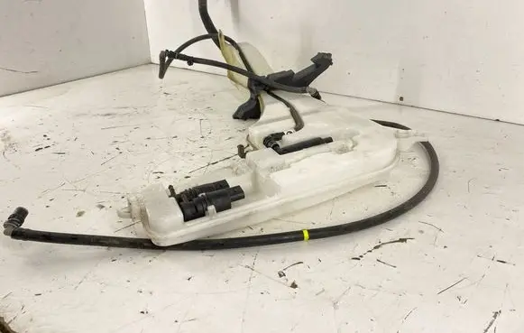 BMW X3 F25 Windshield washer fluid reservoir/tank 7359184 7359183 7341925