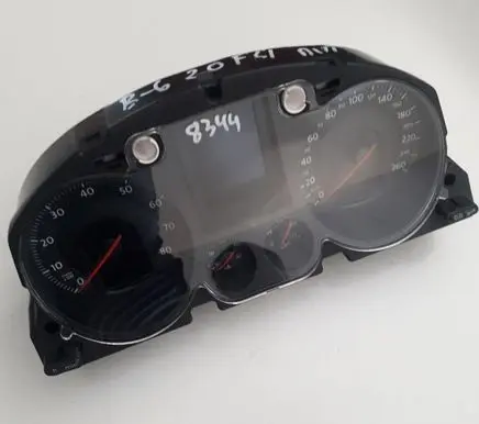 Volkswagen PASSAT B6 Speedometer (instrument cluster) 3C0920870P