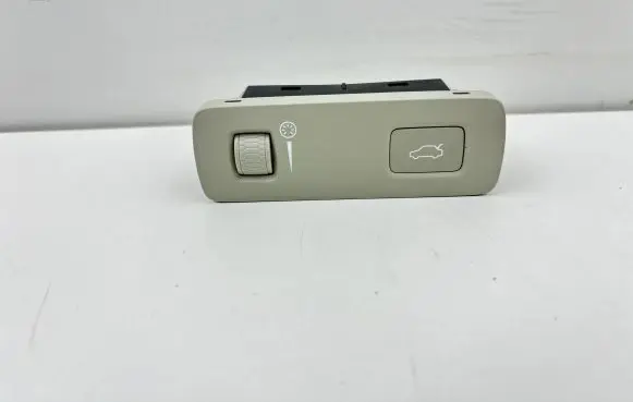 Volvo XC60 Tailgate opening switch 31481439 T21170048502