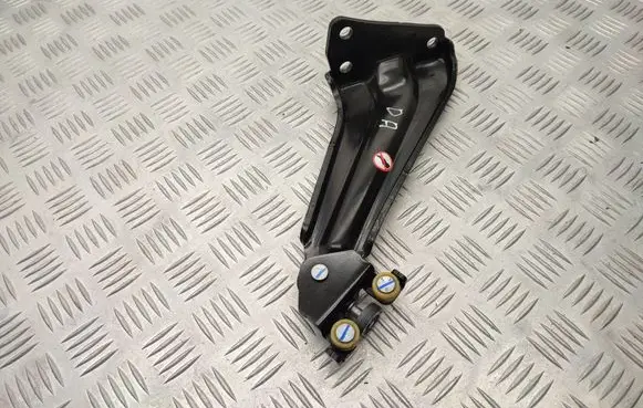 Peugeot Rifter Sliding door lower roller guide/hinge 9816964880