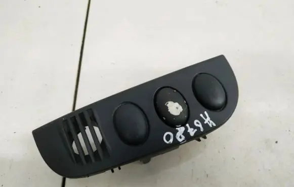 Citroen C2 Cruise control switch 96429005xt
