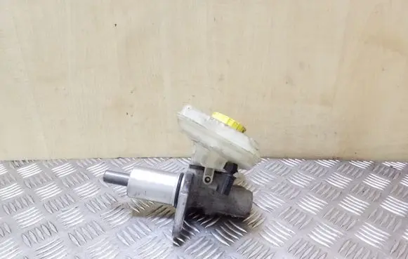 Audi A4 S4 B6 8E 8H Master brake cylinder 9304125000 8E0611301E