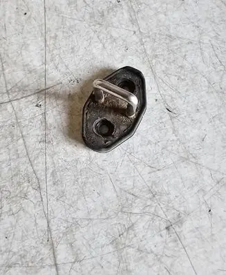 Volkswagen Touareg II Loading door lock loop/hook striker 7P0827517