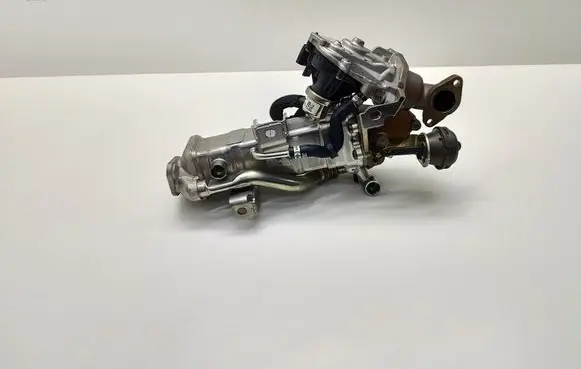 BMW 5 G30 G31 EGR valve cooler 7822347 11717822347 782234701