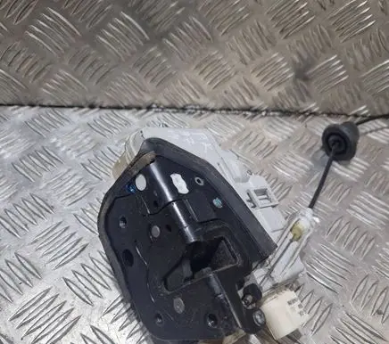 Audi A4 S4 B7 8E 8H Front door lock 8E1837015AA