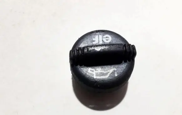 Renault Espace - Grand espace IV Oil filler cap 7700870192