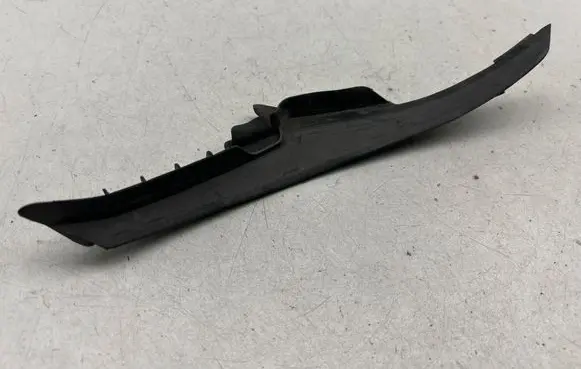 Toyota Verso Fender end trim 538670F020