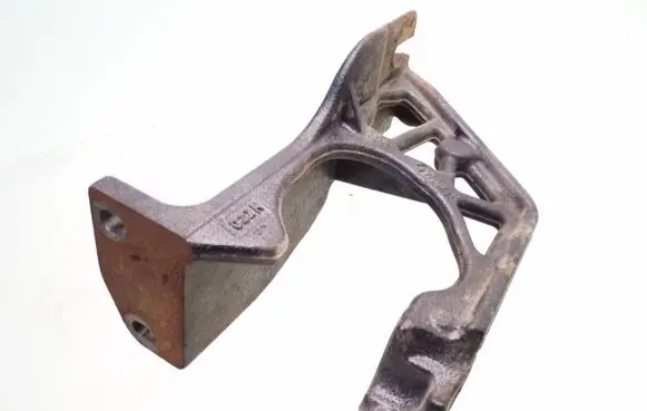 Nissan Qashqai Engine mounting bracket 7854R