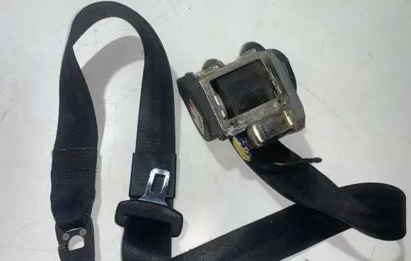 Audi A4 S4 B6 8E 8H Front seatbelt 560788401 008L000