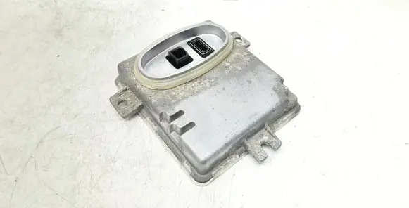 Volvo V70 Xenon control unit/module 6948180