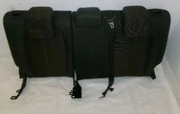 DS Automobiles 3 Crossback Rear seat 