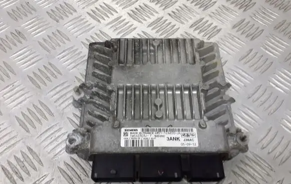 Ford Focus Engine control unit/module 4M51-12A650-JK
