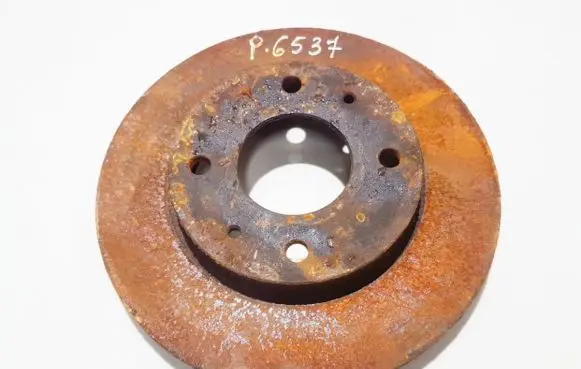 Hyundai Elantra Front brake disc ventiliuojamas