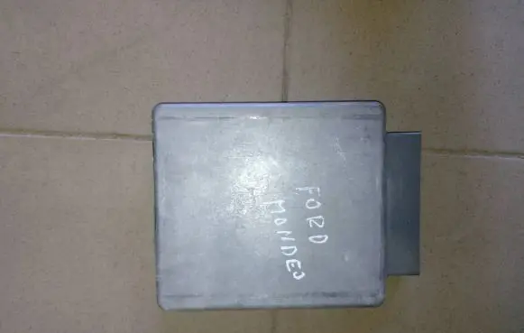 Ford Mondeo Mk III Engine control unit/module 3s7a12a650mb
