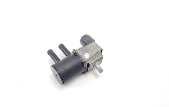 Subaru Forester SJ Vacuum valve K5T48580