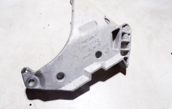 Volkswagen Touran II Engine mounting bracket 03L199207