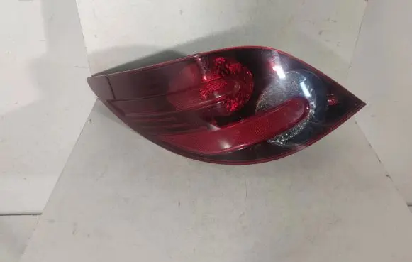 Mercedes-Benz R W251 Rear/tail lights A2518201164 09B07135653 RSS4030071