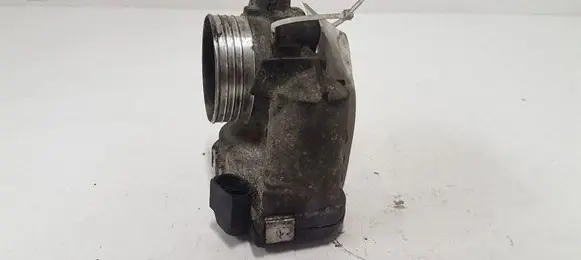 Volvo V70 Throttle valve 8692720