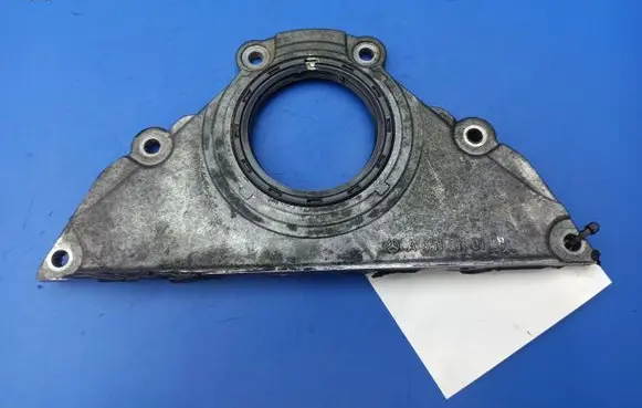 Mercedes-Benz C W204 Crankshaft Holder A6510110108