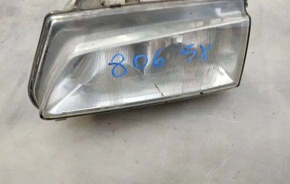 Peugeot 806 Headlight/headlamp 60979770
