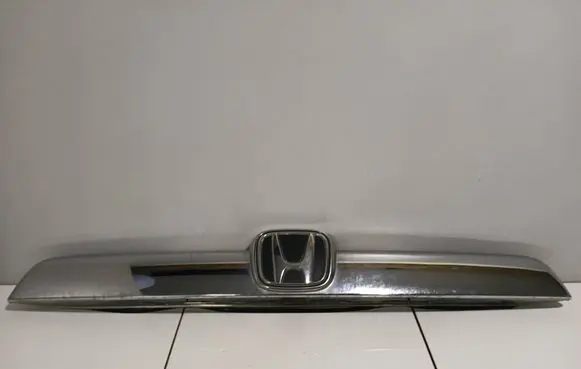 Honda CR-V Tailgate trim 74890sww