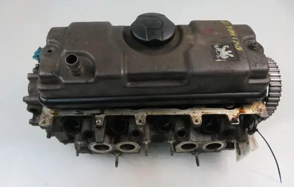 Peugeot 206 Engine head 9627748110