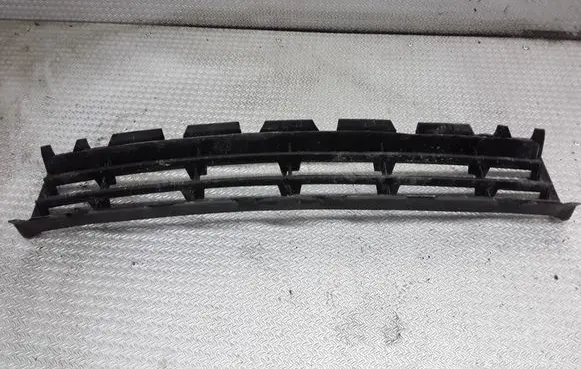 Renault Megane II Front bumper lower grill