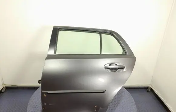 Toyota Urban Cruiser (XP110) Rear door