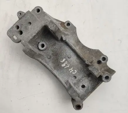 Citroen C4 I Engine mounting bracket 9648735580