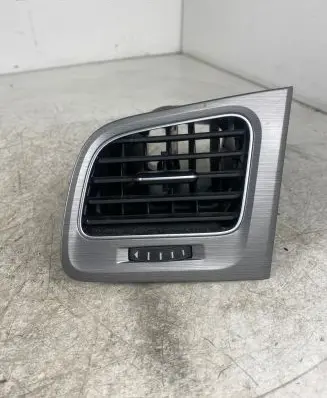 Volkswagen Golf VII Dashboard side air vent grill/cover trim 5G1819247 5G1819703 5G1819709