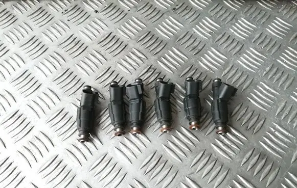 Chevrolet Equinox Fuel injectors set 0280156182