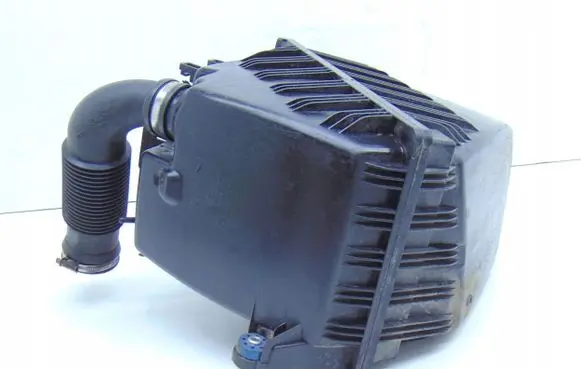 BMW i3 Air filter box 7642403