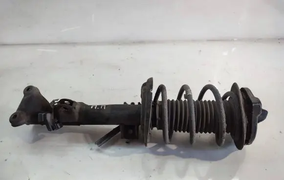 Mercedes-Benz C W204 Front shock absorber with coil spring A2043202866