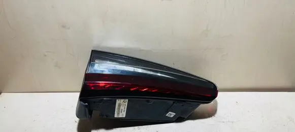 Skoda Superb B9 Tailgate rear/tail lights 3P0945094
