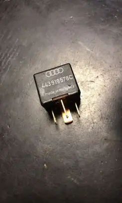 Audi A6 S6 C5 4B Other relay 443919578c