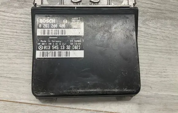 Mercedes-Benz S W140 Engine control unit/module ECU 0135451332